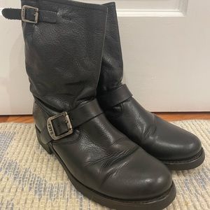 Frye Veronica short boot black